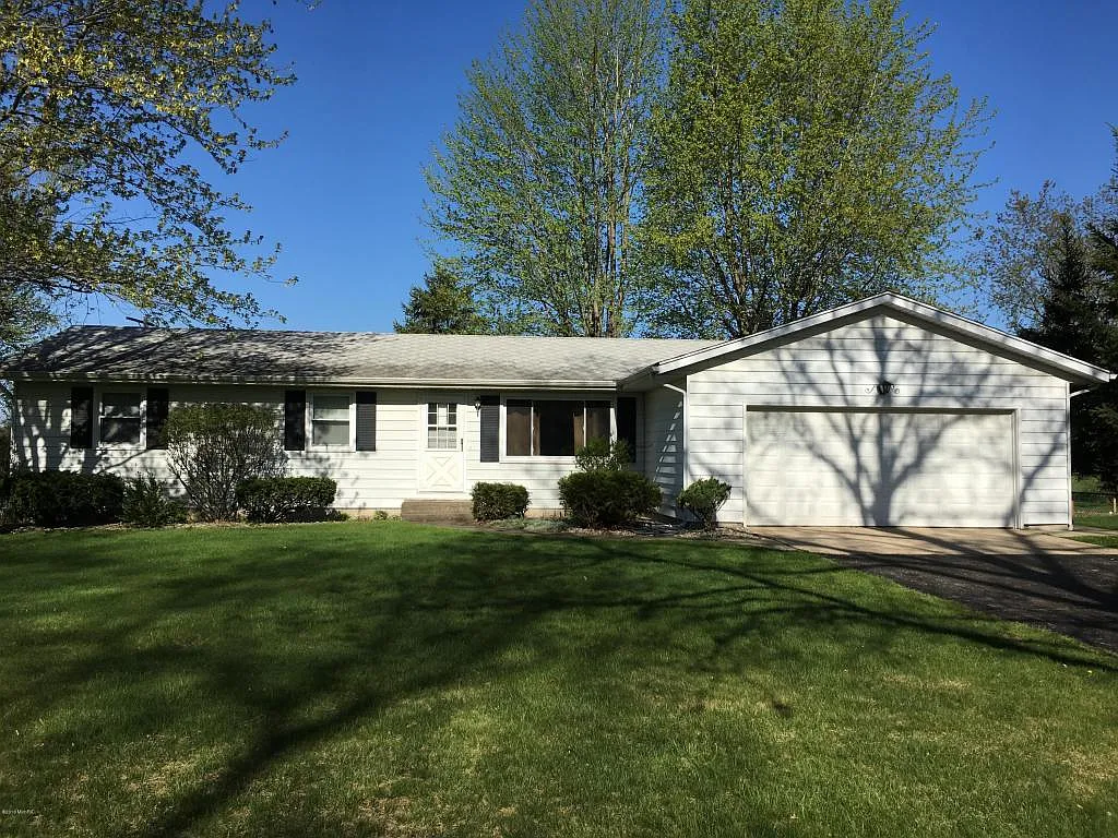 55416 Buckhorn Rd photo 1