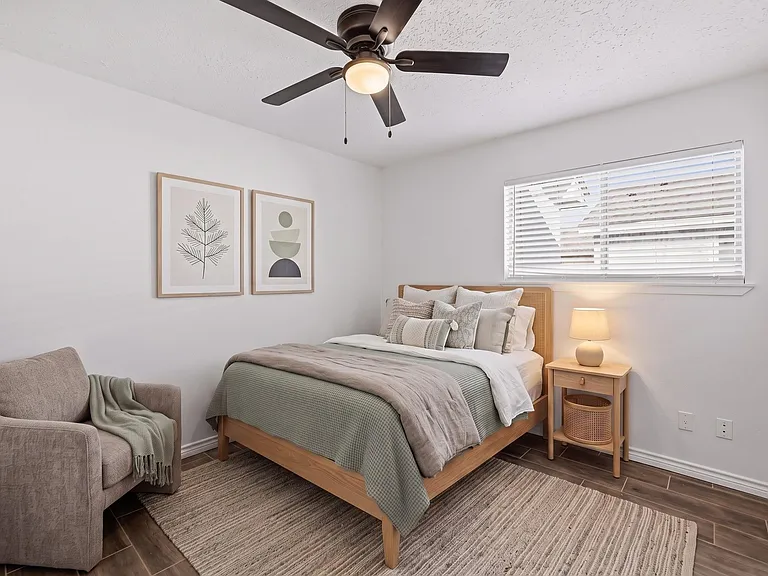 14230 Montaigne Dr — Photo 11