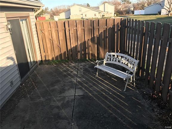 5th image of 1220 Robbins Run Ct