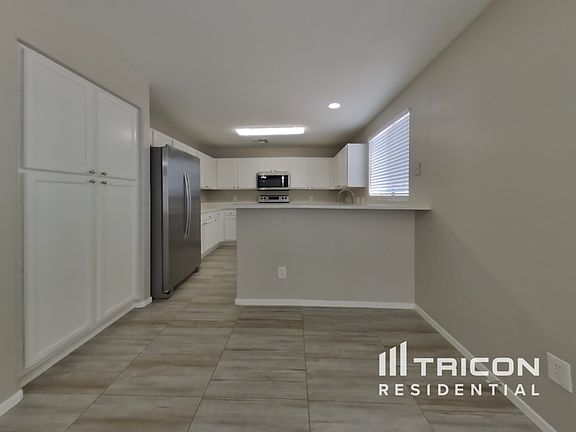 3rd image of 12726 W Cherry Hills Dr