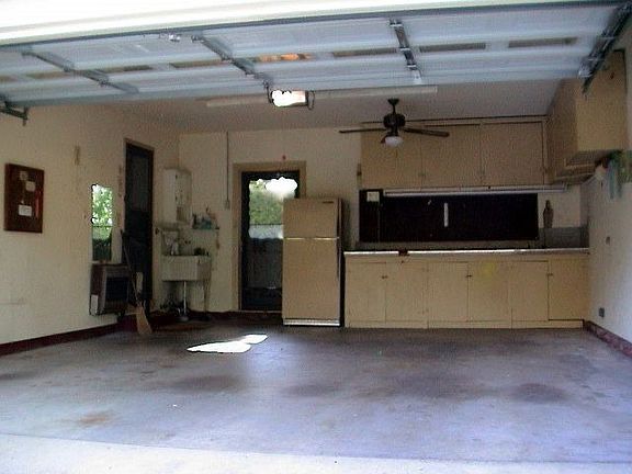 Oversized Garage