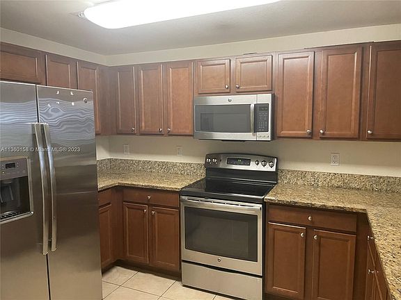 4th image of 8850 NW 97th Ave #130