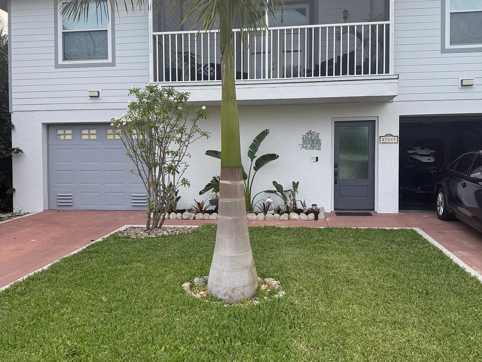 4 bed, 2500 sqft, $8,000 — Photo 4