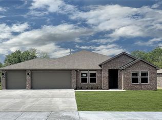 441 Maya St, Prairie Grove, AR 72753