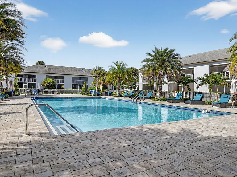 Boca Villas — Photo 47