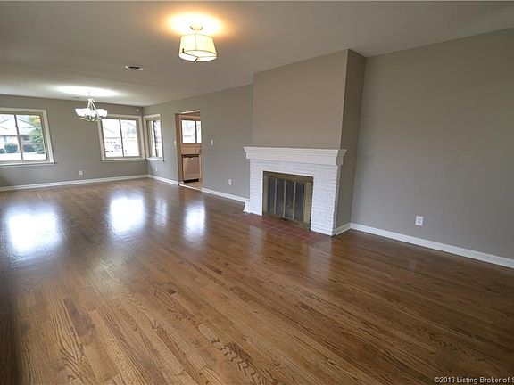 2nd image of 200 Forest Dr