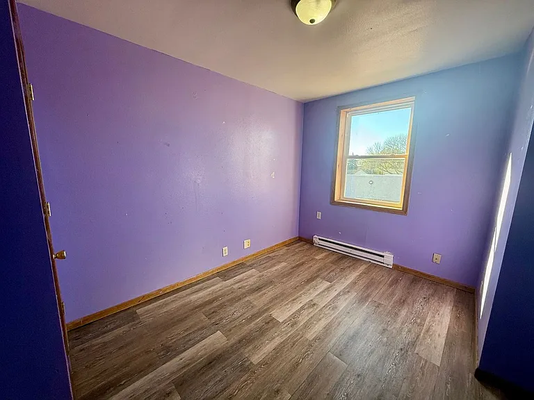 1319 E Main St — Photo 10