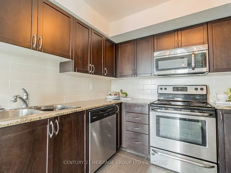 621 Lansdowne Ave #812 — Photo 12
