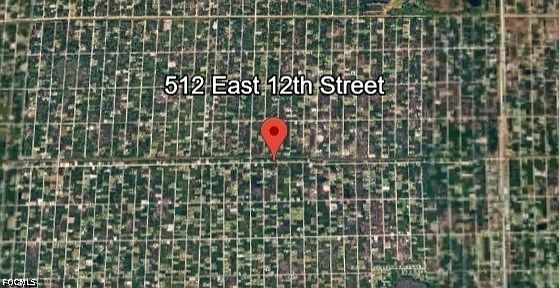2nd image of 512 E 12th St