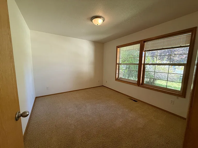 20591 Conifer Ave — Photo 11