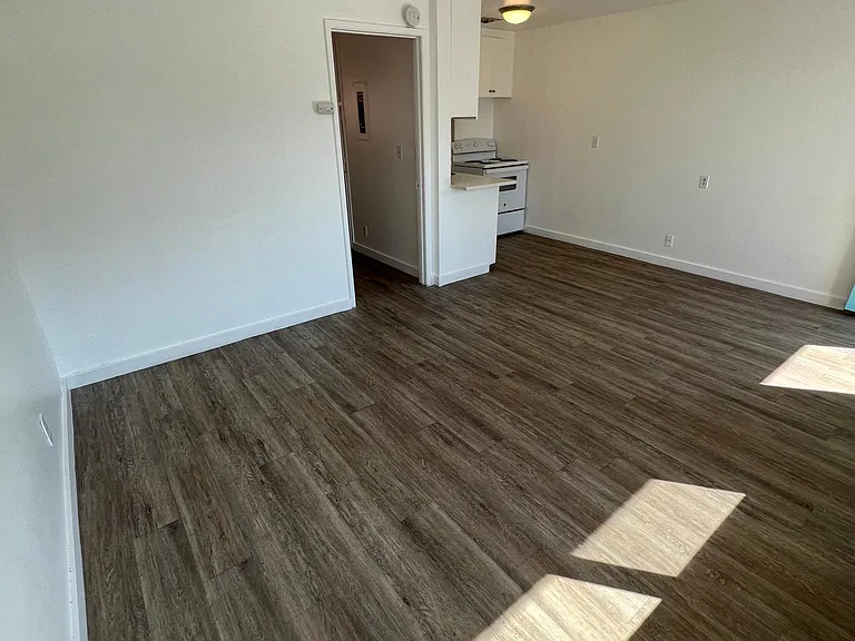 Beacon Crest — Photo 48