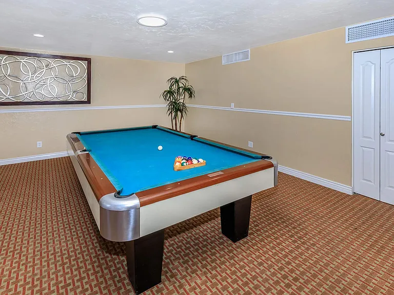 Pantano Villas Apartments — Photo 17