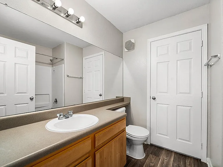 Maple Village Apartments — Photo 121