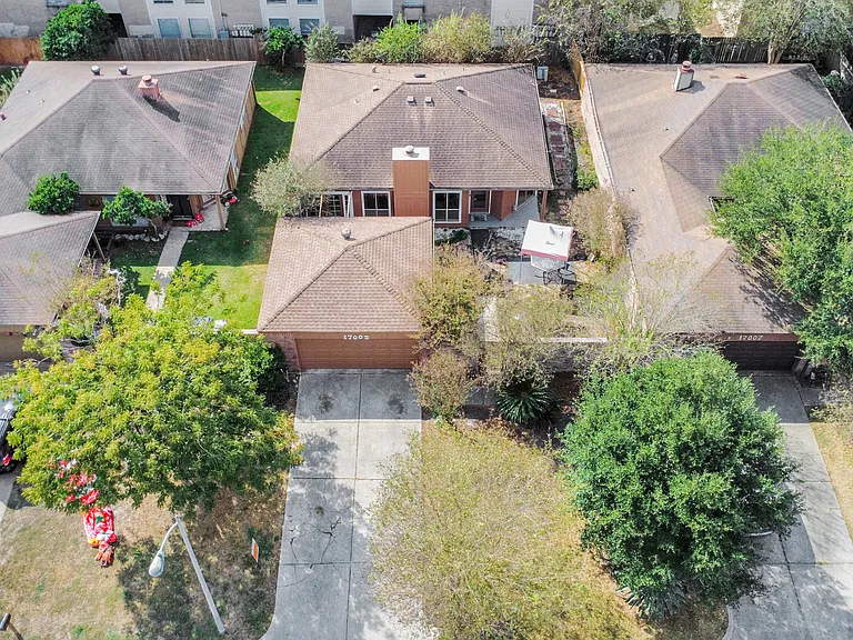17003 Amidon Dr — Photo 40