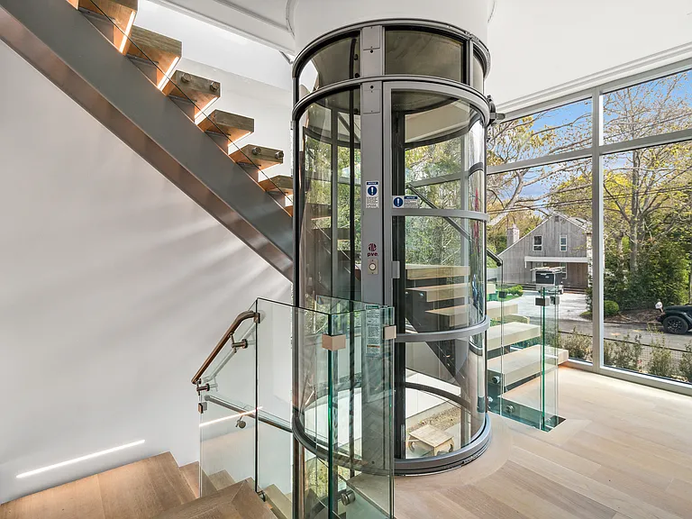 47 Terry Dr — Photo 10