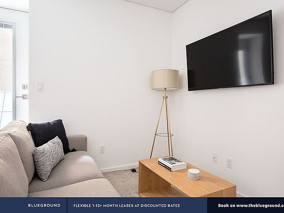 4th image of 59 Thompson St #C