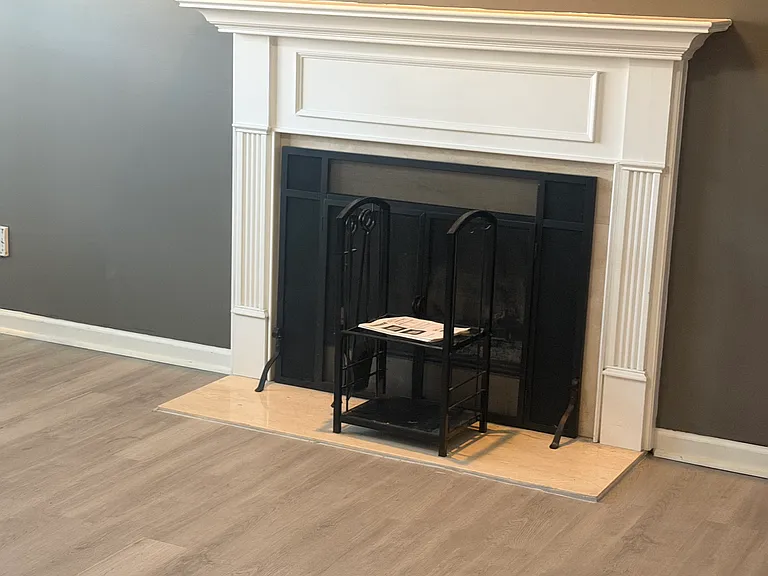 1113 Shire Dr — Photo 5