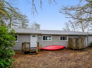 3 Santuit Ln, Mashpee, MA 02649