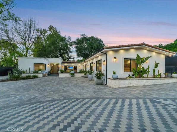 19225 Rosita St, Tarzana, CA 91356