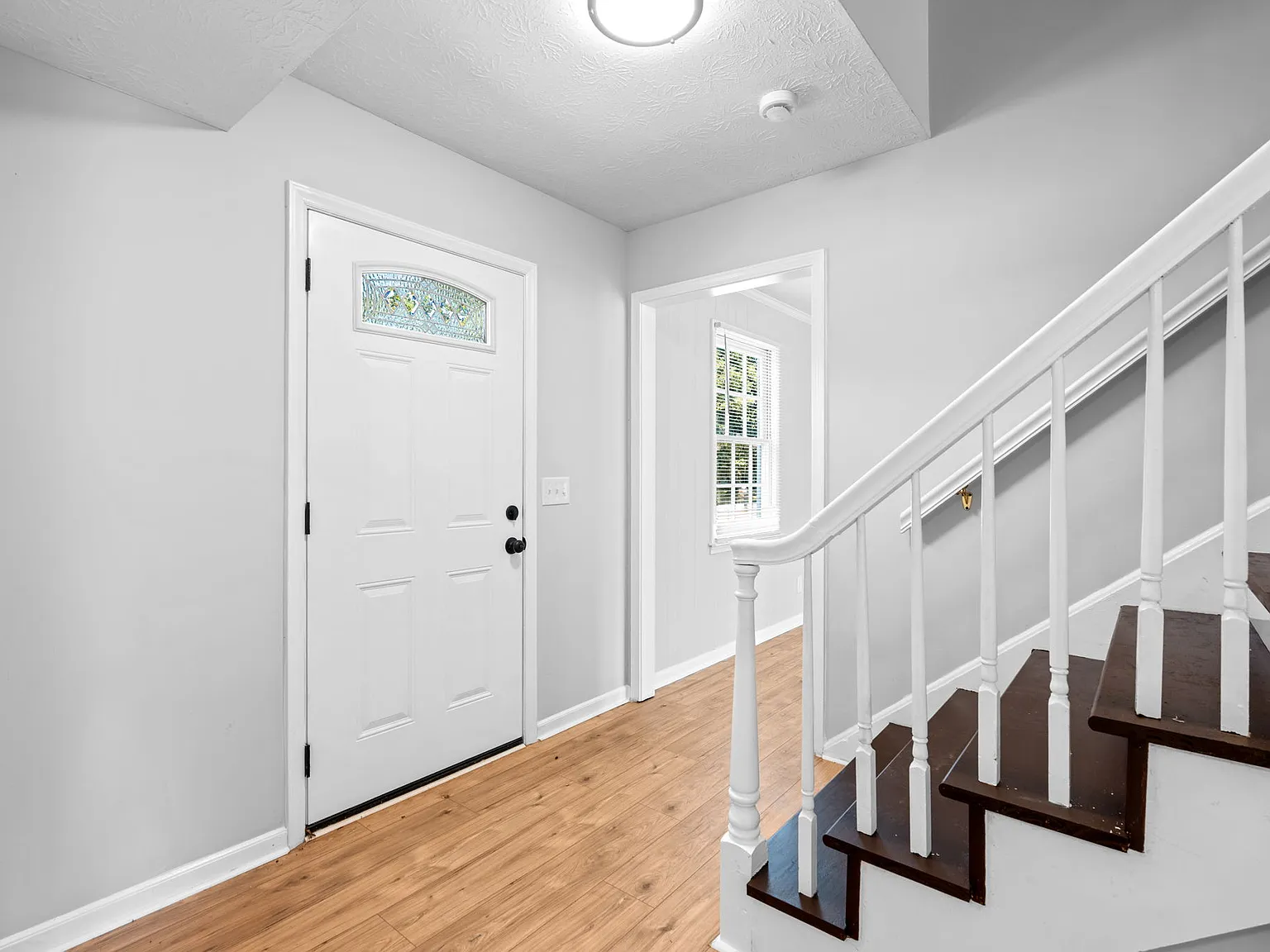 3 bed, 2.5 bath, 1752 sqft, $1,850 — Photo 3