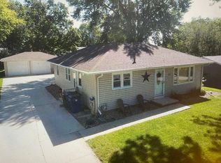 141 Letsch Rd, Waterloo, IA 50701