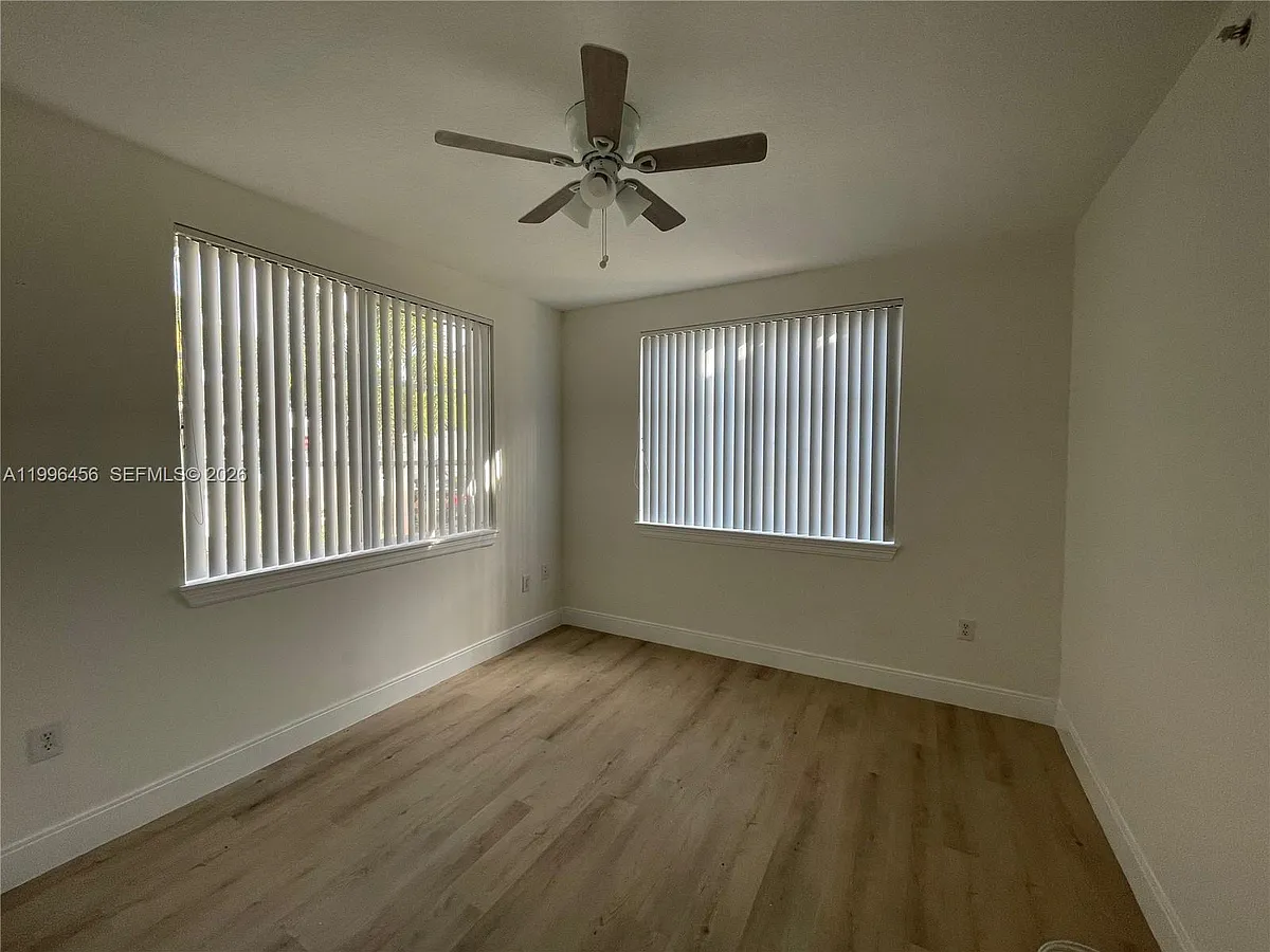 Building Photo - 6851 SW 44th St #210