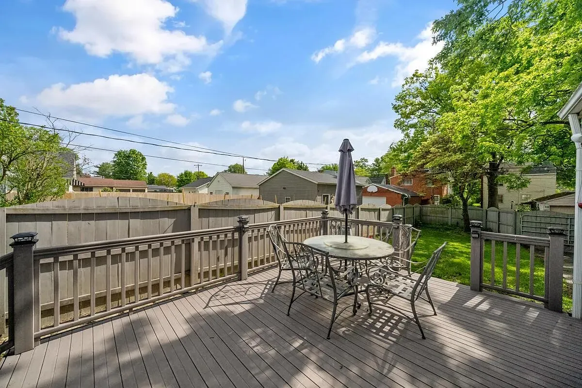 3 bed, 1664 sqft, $2,950 — Photo 3