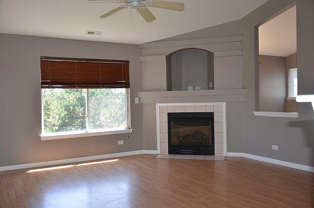 1st image of 1013 Woodview Ct