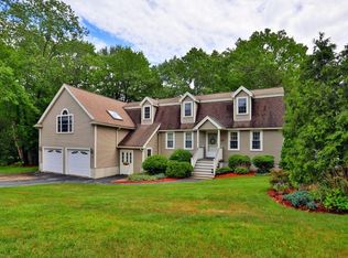 60 Glenwood Rd, Tewksbury, MA 01876