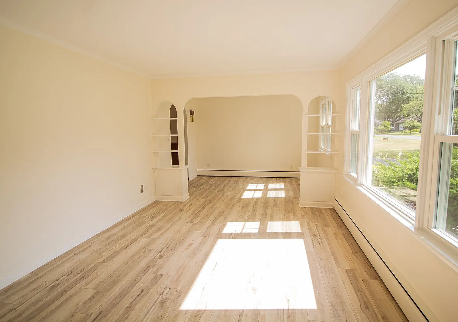 3 BD 1 BA South Bethlehem Schools — Photo 4