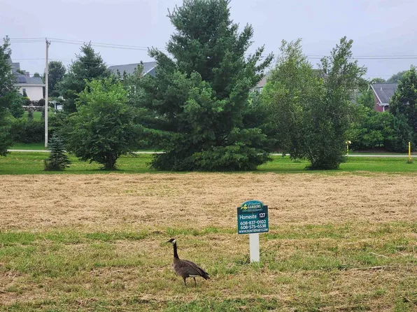 L127 Lucas Lane #127, Sun Prairie, WI 53590