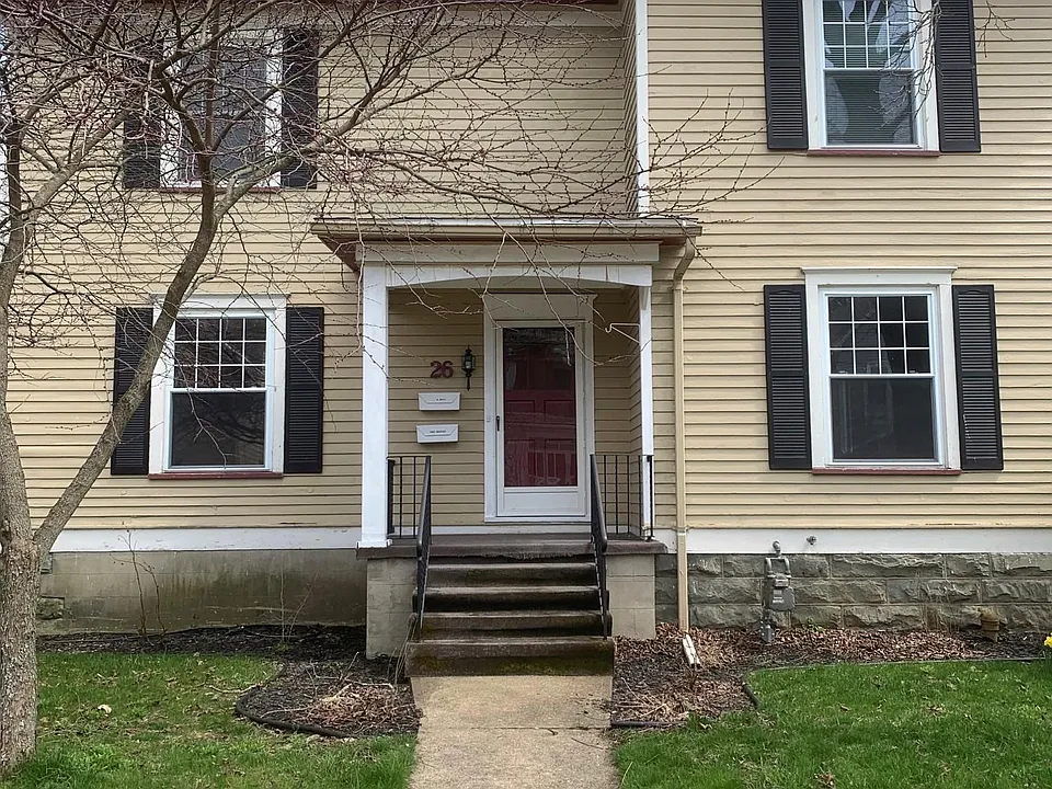 26 1/2 Franklin St #B