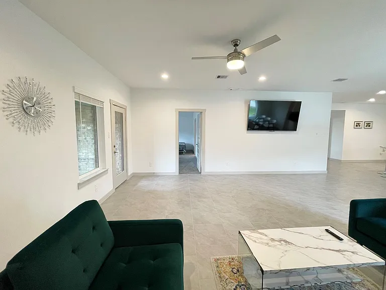 3902 Itzle Island Ct — Photo 10