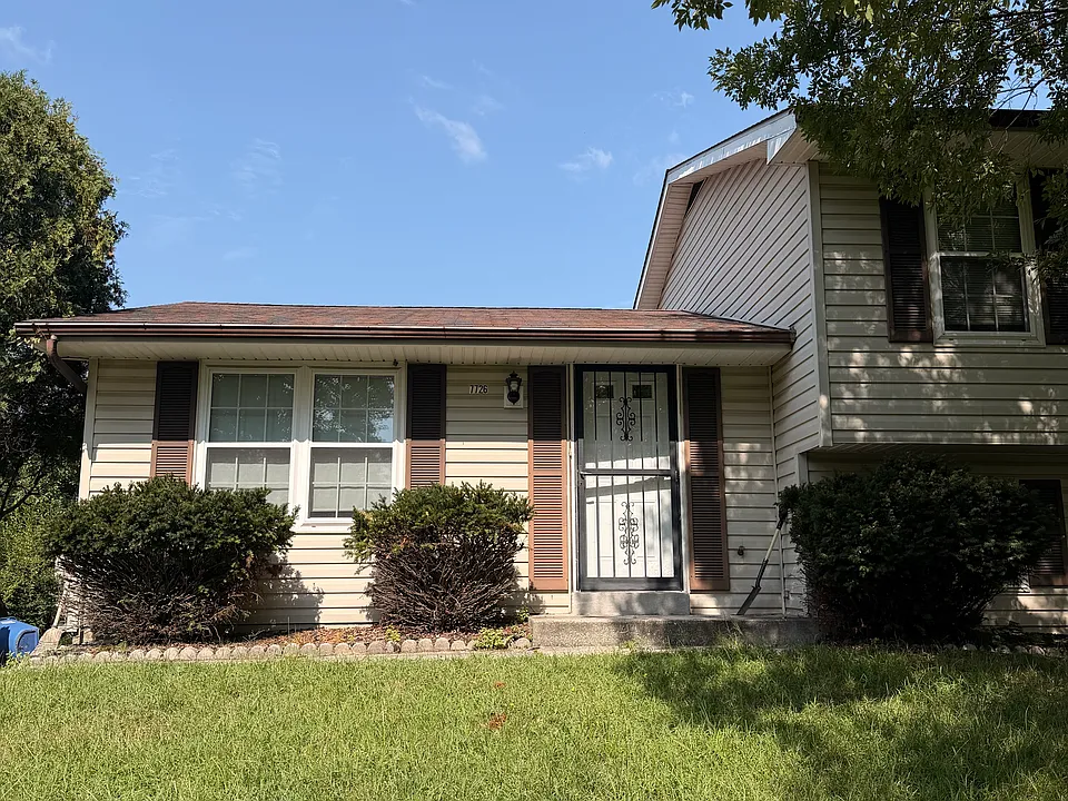 7726 Acrocomia Dr #2