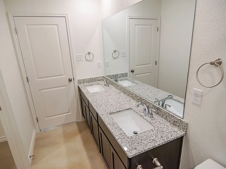 1261 Lehmann Dr #B — Photo 15