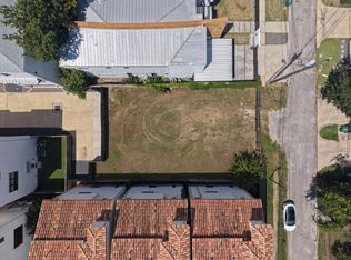 105 Arnold St, Houston, TX 77007