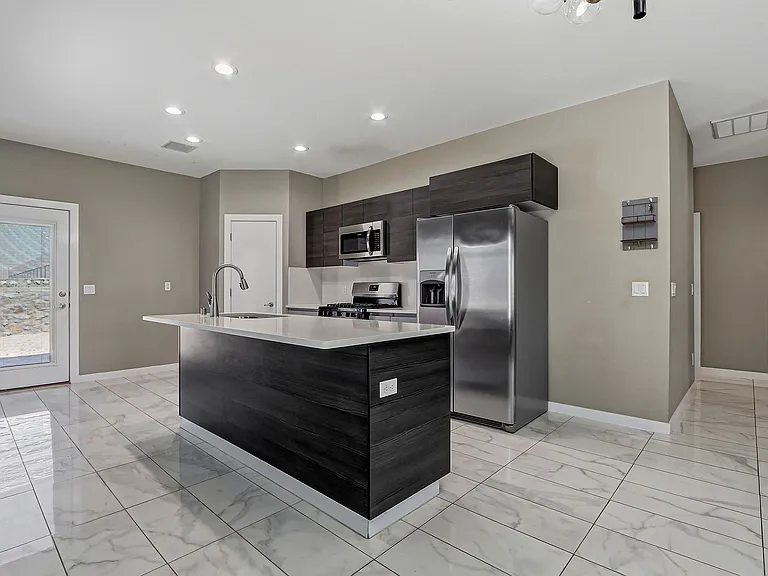 125 Via Rojas Dr — Photo 8