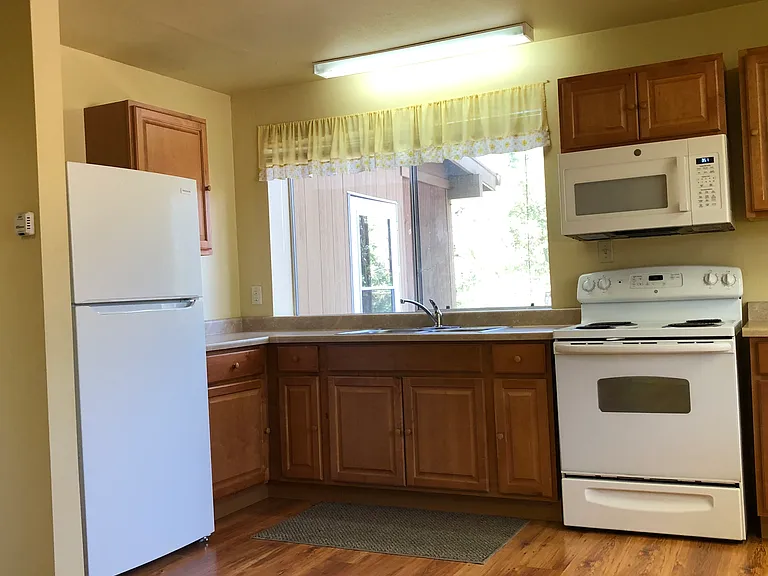 21644A Robin Hill Rd #A — Photo 1