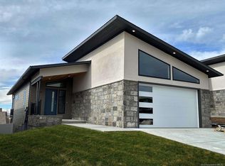 4112 Red Feather Trl, Cheyenne, WY 82001