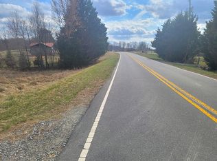 2679 Asbury Rd, Mount Airy, NC 27030