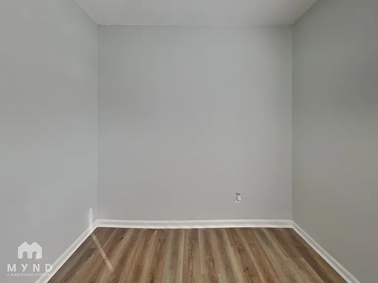 1920 Nigel Ct — Photo 19