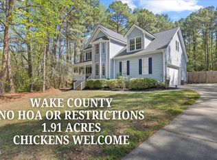 8001 Kingsdale Dr, Willow Spring, NC 27592