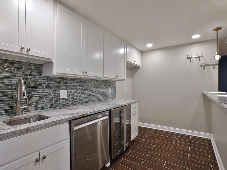 1412 Leesland Dr — Photo 49