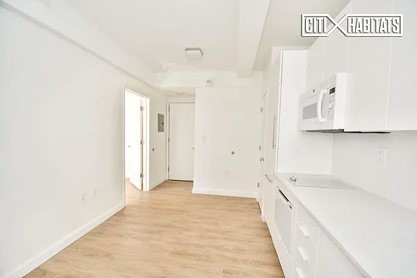 Rented by Citi Habitats | media 6