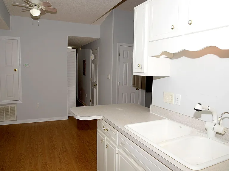 1501 Partin Dr #217 — Photo 13