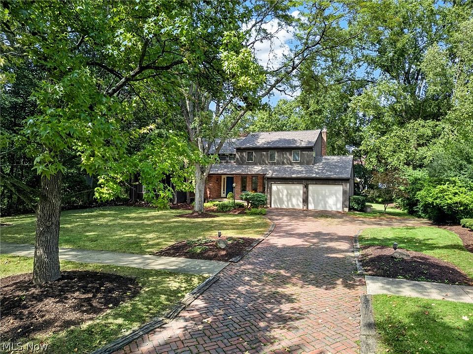 1st image of 340 Edgemeer Pl