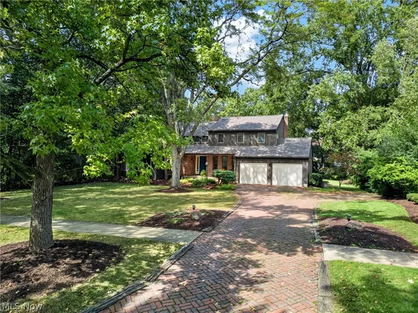 340 Edgemeer Pl, Oberlin, OH 44074