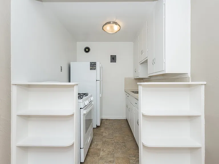 Del Prado — Photo 10