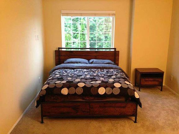 5th image of 1660 118th Ave SE #211
