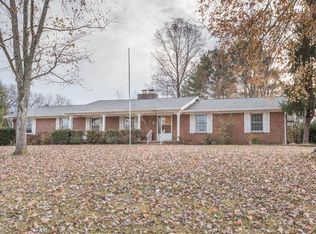 228 Luther Jackson Dr, Maryville, TN 37804